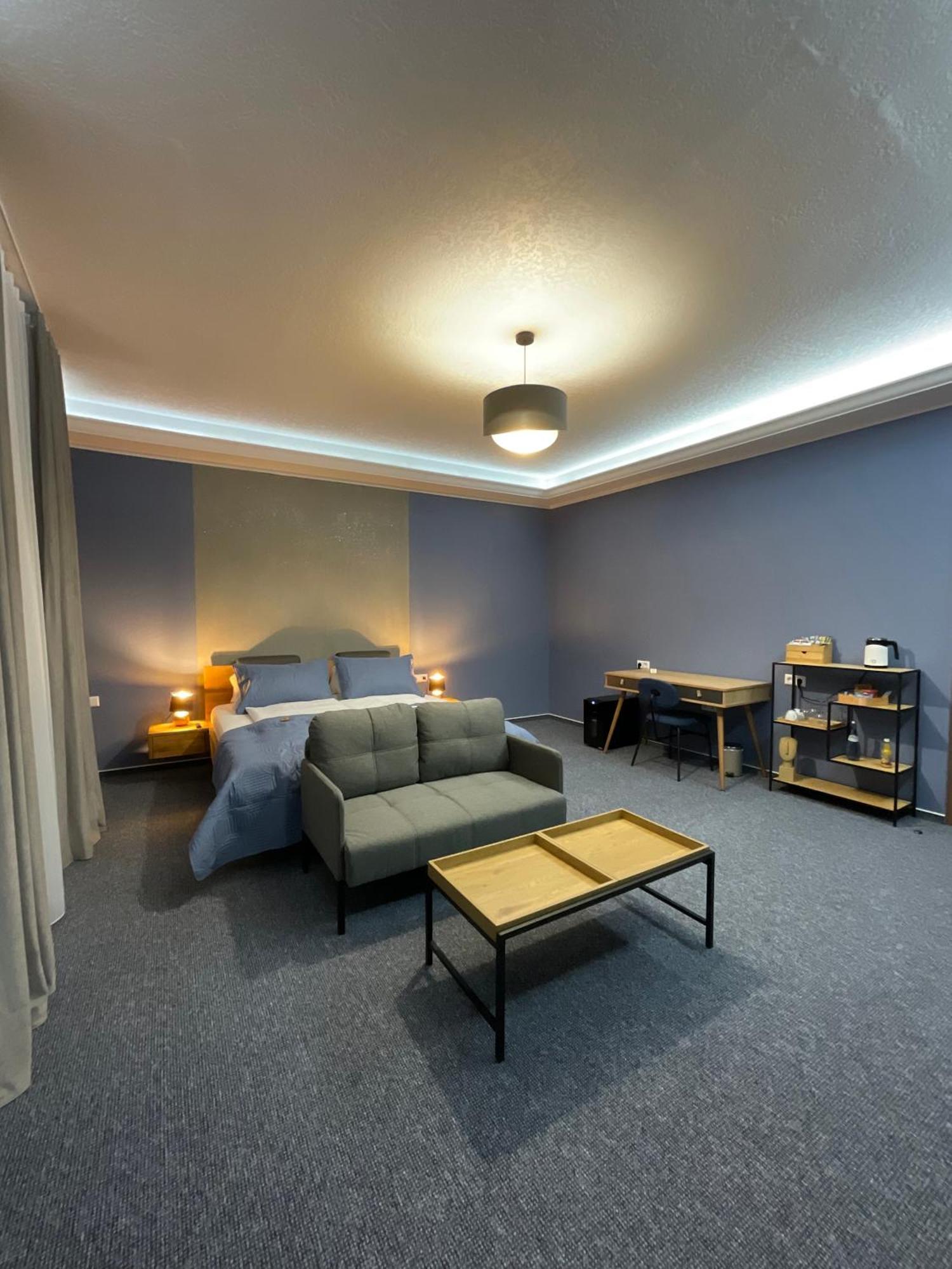 Hotel Residenz Luxury Apartments Metzingen  Buitenkant foto