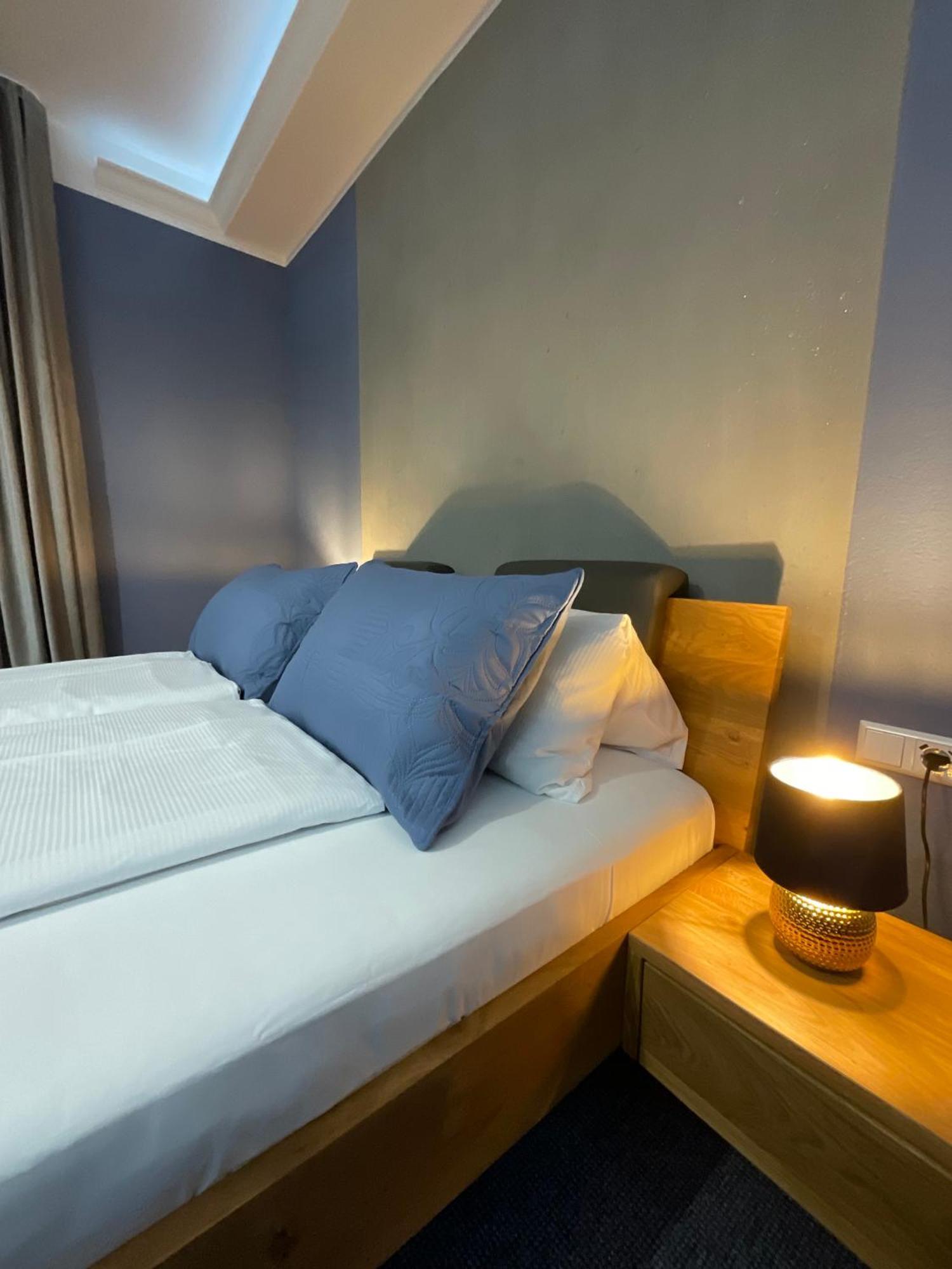 Hotel Residenz Luxury Apartments Metzingen  Buitenkant foto