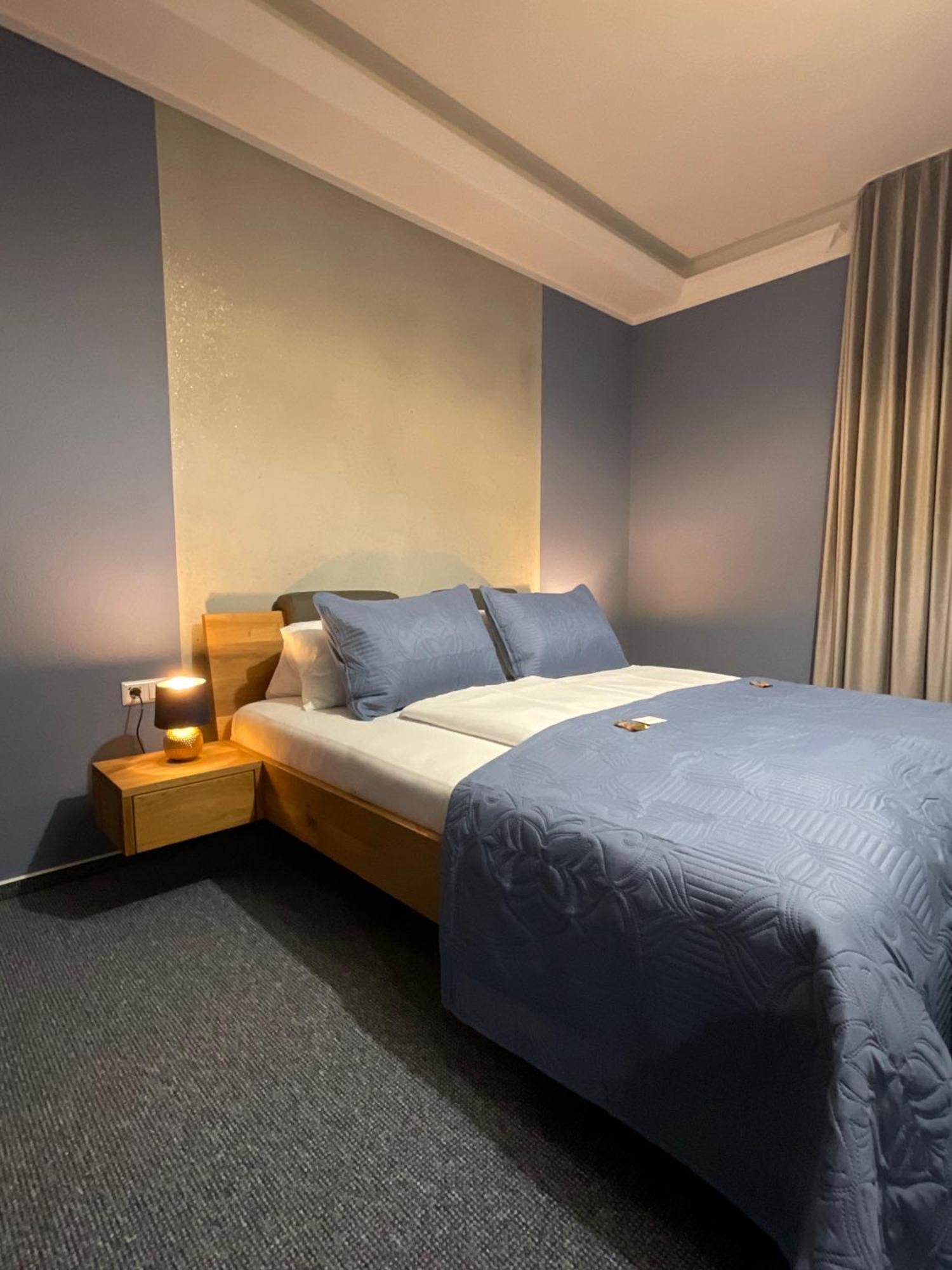 Hotel Residenz Luxury Apartments Metzingen  Buitenkant foto