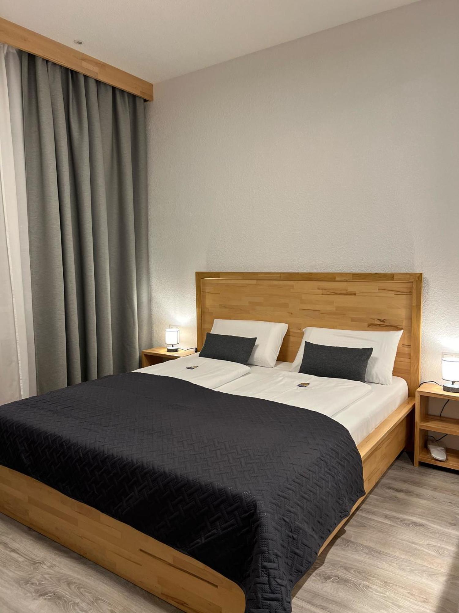Hotel Residenz Luxury Apartments Metzingen  Buitenkant foto