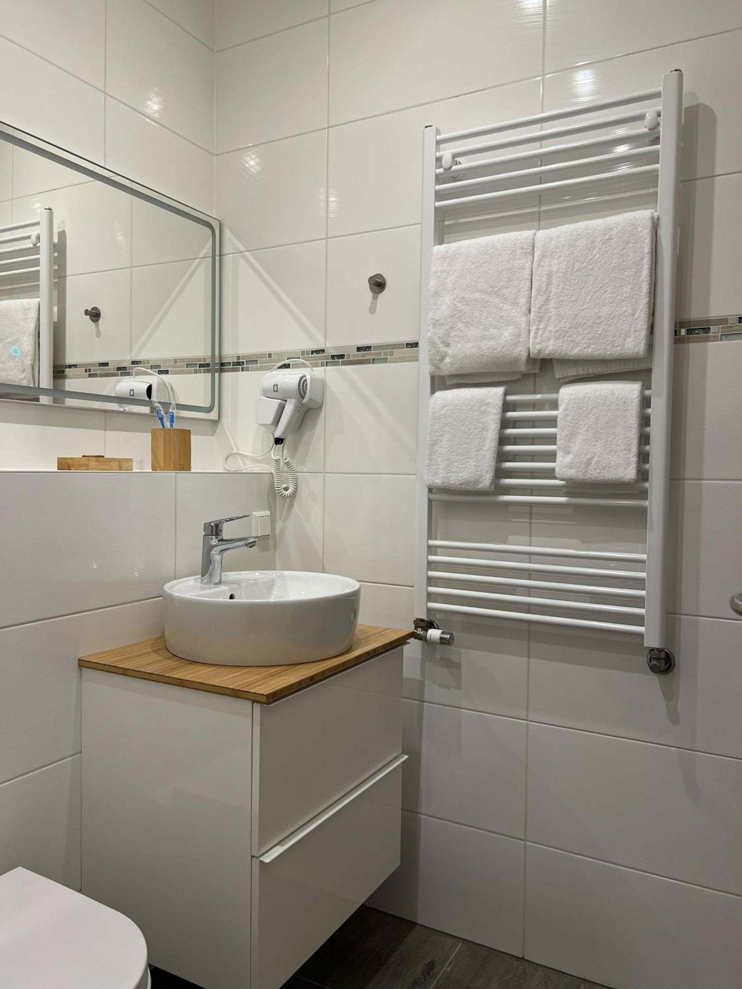 Hotel Residenz Luxury Apartments Metzingen  Buitenkant foto